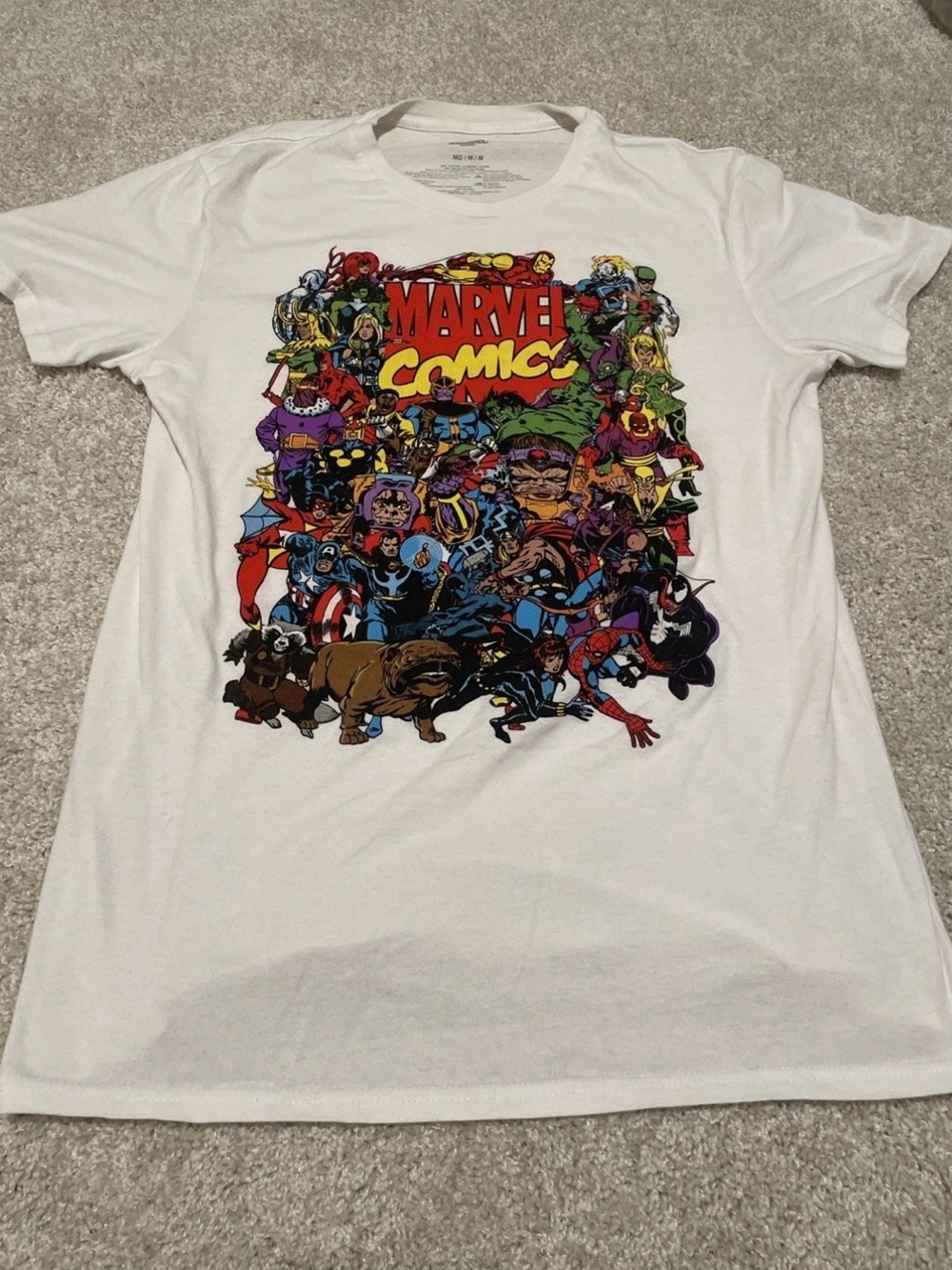 Marvel Comics Men's Vintage Character Group Graphic Crewneck T-Shirt Size Medium